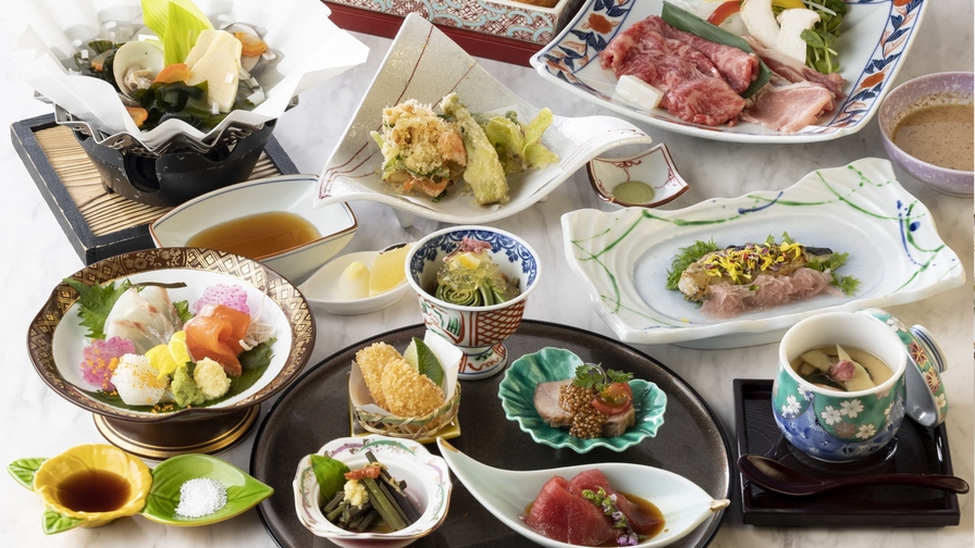 【季節のおすすめ◇和食膳】＜ご夕食時間：17:30〜19:00＞旬の食材を活かした和食コース